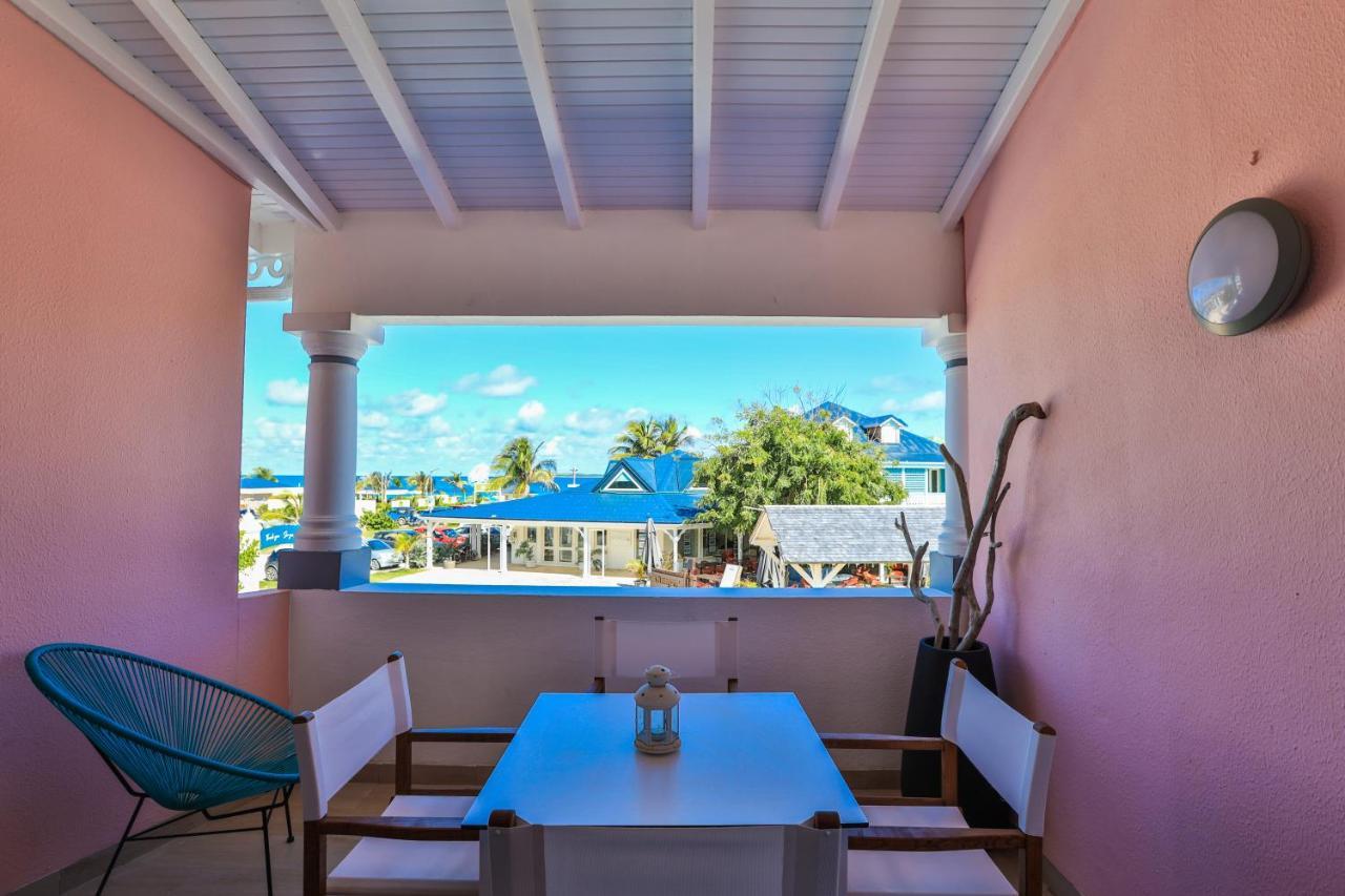 Stunning New Apartment With View Of Orient Bay Quarter of Orleans Exterior photo