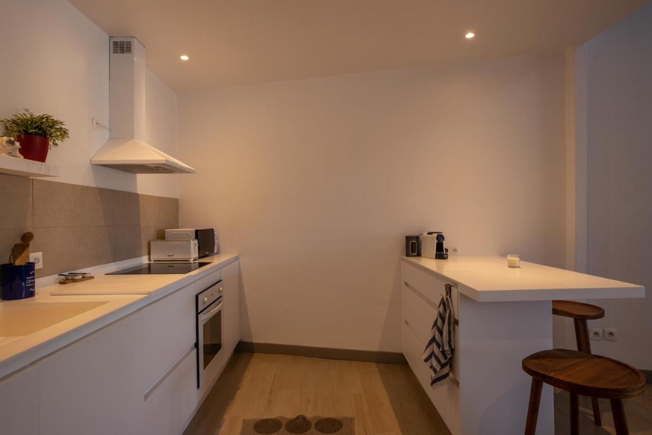 Stunning New Apartment With View Of Orient Bay Quarter of Orleans Exterior photo